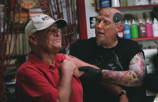 JACK NICHOLSON as Edward and JORDAN LUND as the tattoo artist in Warner Bros. Pictures comedy drama The Bucket List. The film also stars Morgan Freeman. PHOTOGRAPHS TO BE USED SOLELY FOR ADVERTISING, PROMOTION, PUBLICITY OR REVIEWS OF THIS SPECIFIC MOTION PICTURE AND TO REMAIN THE PROPERTY OF THE STUDIO. NOT FOR SALE OR REDISTRIBUTION.
